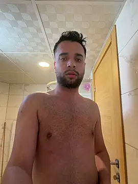 Arin21201 online show from April 2, 2026, 11:39 am