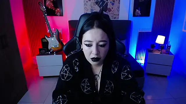 Nyxnocturne online show from April 13, 2026, 12:09 pm