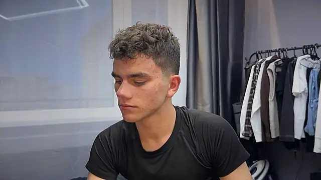 MaxWoolf online show from June 20, 2026, 5:29 pm