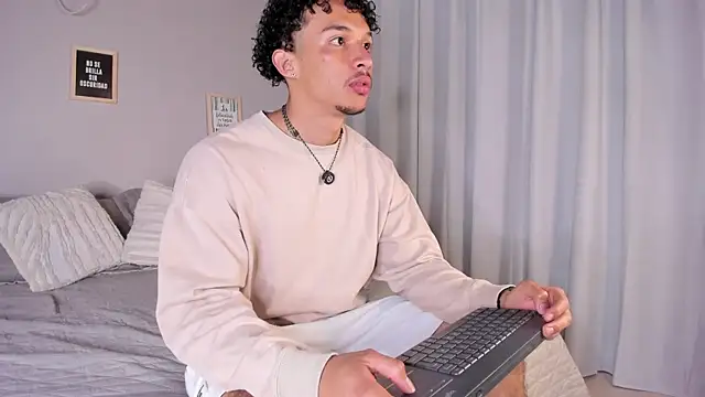 dominik drake online show from April 7, 2026, 12:29 pm