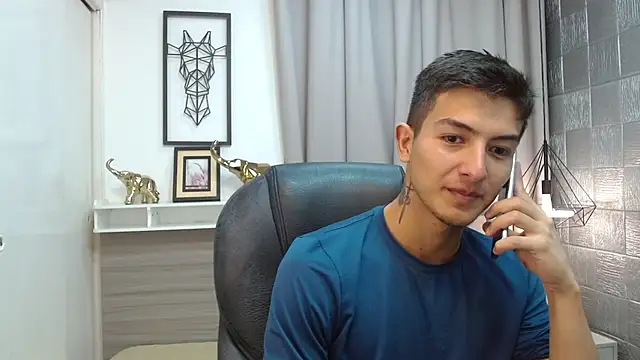 CaballeroNocturno  online show from April 5, 2026, 1:01 am