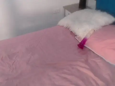 Nathaly Sam online show from April 16, 2026, 11:33 am