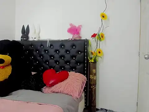 Nathaly Sam online show from April 7, 2026, 12:18 pm