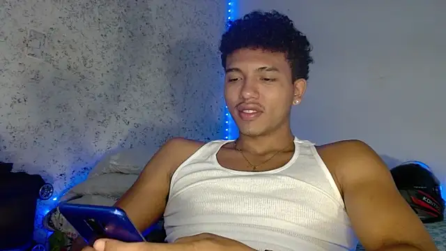 tonydesire  online show from April 17, 2026, 7:06 pm