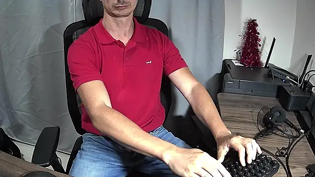 joven322 online show from April 4, 2026, 5:36 am