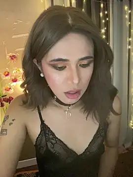 Snapshot of _Flirtyprincess_ chatting on June 11, 2026, 12:32 am Flirtyprincess online show from June 11, 2026, 12:32 am