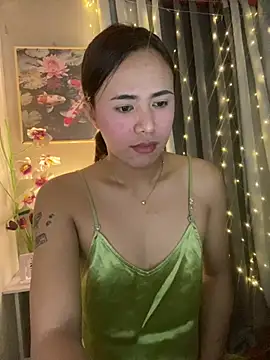 Snapshot of _Flirtyprincess_ chatting on June 19, 2026, 5:24 am Flirtyprincess online show from June 19, 2026, 5:24 am