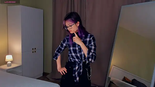 SuRenzi online show from April 5, 2026, 1:29 pm