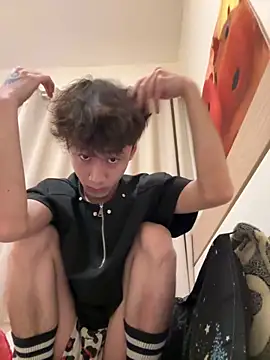 sexyboy-3525 online show from May 30, 2026, 5:47 am