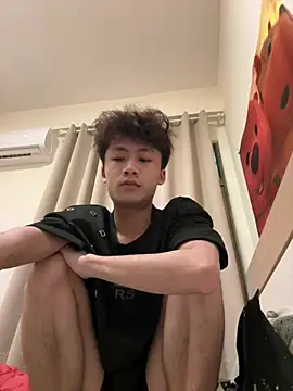 sexyboy-3525 online show from April 11, 2026, 5:48 am