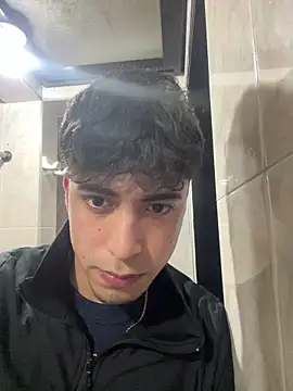 nico herrera   online show from June 10, 2026, 1:07 am