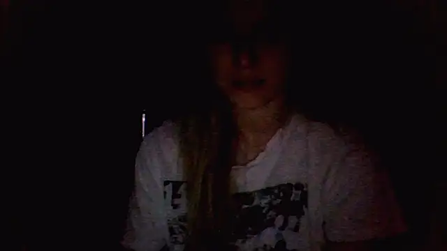 Snapshot of Alisa_Swan_ chatting on April 1, 2026, 6:49 pm Alisa Swan online show from April 1, 2026, 6:49 pm
