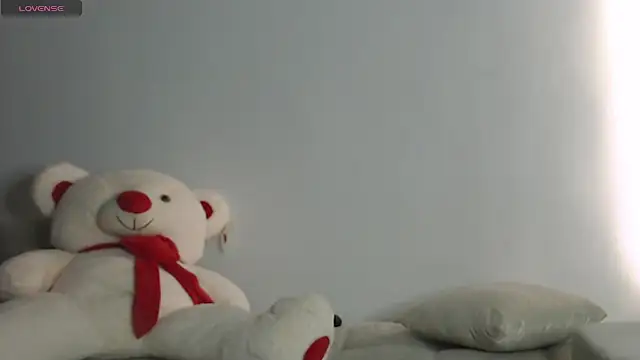 Snapshot of MissDolluxe chatting on June 26, 2026, 2:39 am MissDolluxe online show from June 26, 2026, 2:39 am