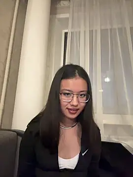 Z Milll online show from April 11, 2026, 2:43 pm