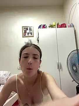 fogosaaa00 online show from May 31, 2026, 9:04 pm
