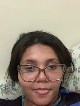 viviboraaaa online show from April 14, 2026, 12:59 am