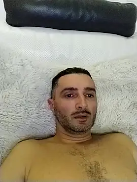 zzrkx online show from April 10, 2026, 10:28 pm