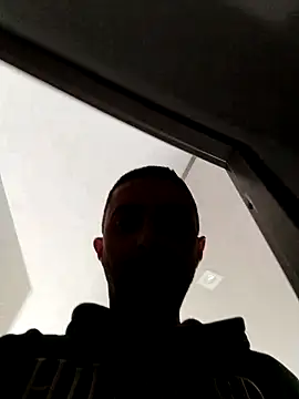 zzrkx online show from March 31, 2026, 8:38 am