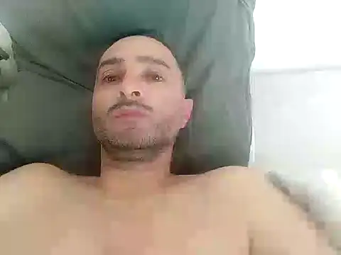 zzrkx online show from April 8, 2026, 7:32 am