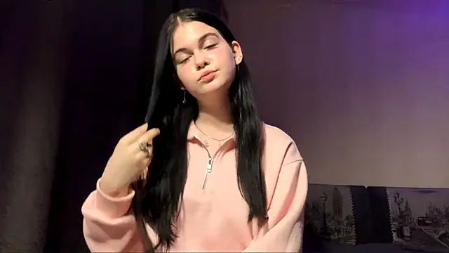 BellaLuxury online show from April 2, 2026, 3:51 pm