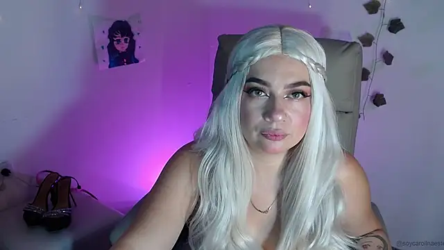 Carolina 2403 online show from April 4, 2026, 10:38 pm