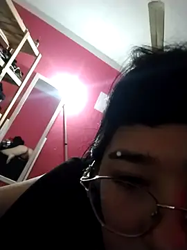 kuki348 online show from April 25, 2026, 3:42 am