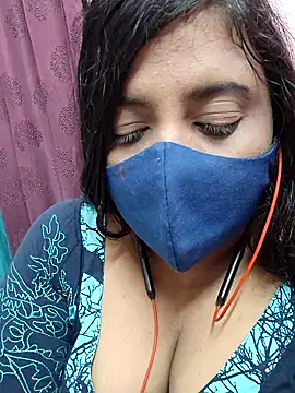 Tami-sonia online show from April 17, 2026, 6:55 pm