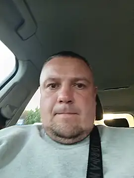 Jedrullo online show from May 17, 2026, 3:50 am