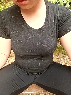 jas-cutle online show from April 10, 2026, 9:38 am