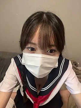 yuki2210 online show from April 12, 2026, 2:37 am