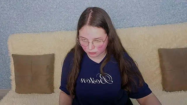 SofiDreamm online show from March 31, 2026, 12:29 pm