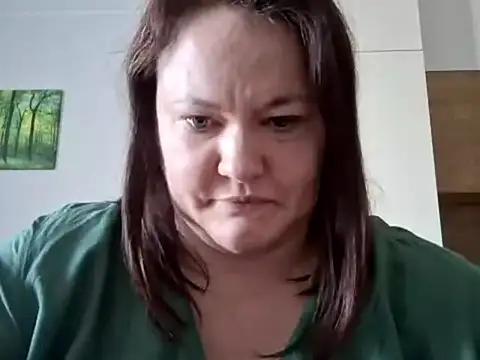 OpheliaMilf online show from April 15, 2026, 1:04 pm