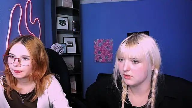 callmevivien online show from April 15, 2026, 7:58 pm