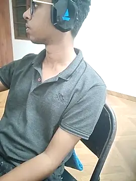 letsplaygame online show from April 9, 2026, 3:40 pm