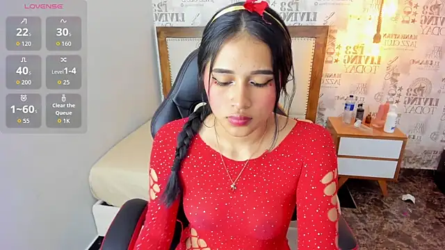 PALOMA ALVES online show from June 2, 2026, 10:43 pm