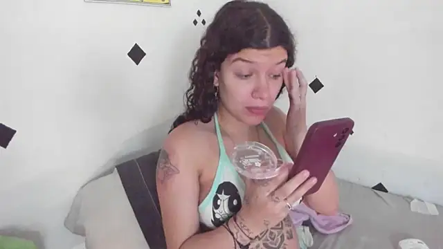 wendybeckett4 online show from April 10, 2026, 4:58 pm