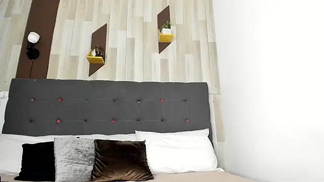 GrayHall online show from April 13, 2026, 8:13 pm