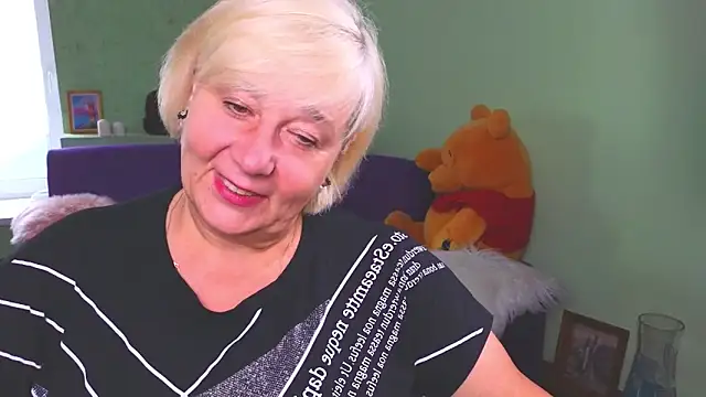 Milane Milky online show from June 1, 2026, 5:18 am