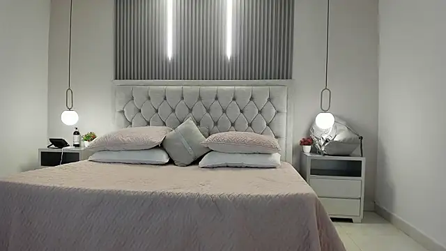 andy may18 online show from April 9, 2026, 1:28 pm