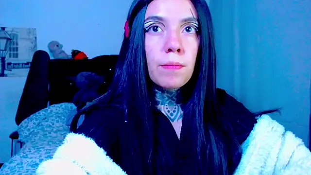 LannieGonzales online show from May 24, 2026, 1:49 am