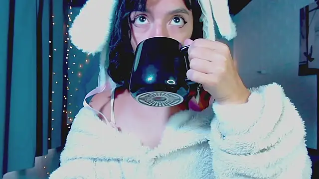 LannieGonzales online show from April 8, 2026, 12:50 pm