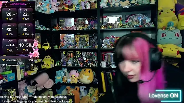 Snapshot of CutieTracer chatting on June 7, 2026, 3:06 pm CutieTracer online show from June 7, 2026, 3:06 pm