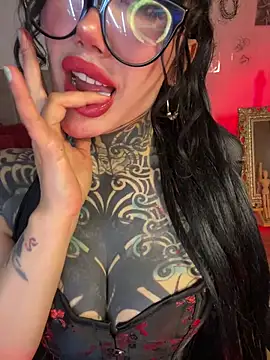 Musedreams online show from June 11, 2026, 1:16 am
