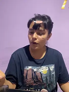 SamanthaColen  online show from April 4, 2026, 1:12 am