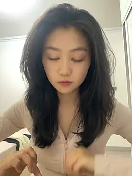 Shanshan 1267 online show from April 17, 2026, 1:03 pm