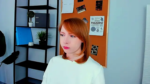 CherryCrushLove online show from April 15, 2026, 5:57 am