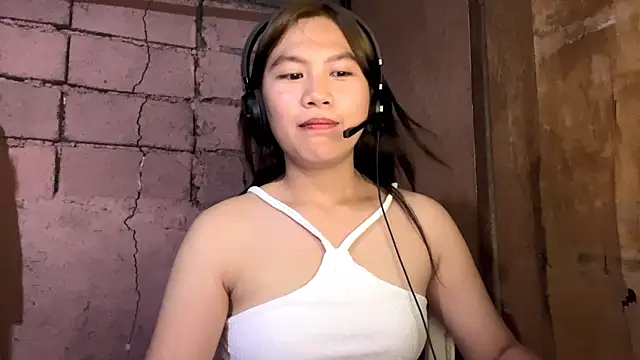 PeachyGlowBaby online show from April 2, 2026, 9:16 am