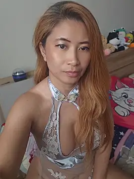XRasee online show from May 29, 2026, 4:18 am