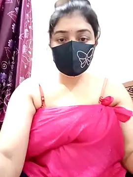 Joya-22 online show from April 13, 2026, 8:24 pm