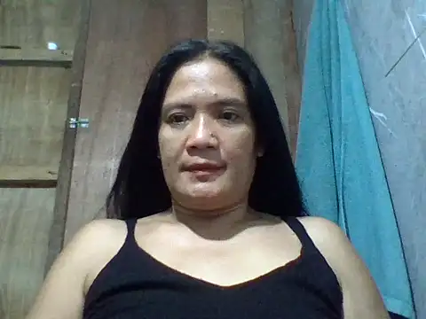PinayZaira online show from June 10, 2026, 7:37 pm